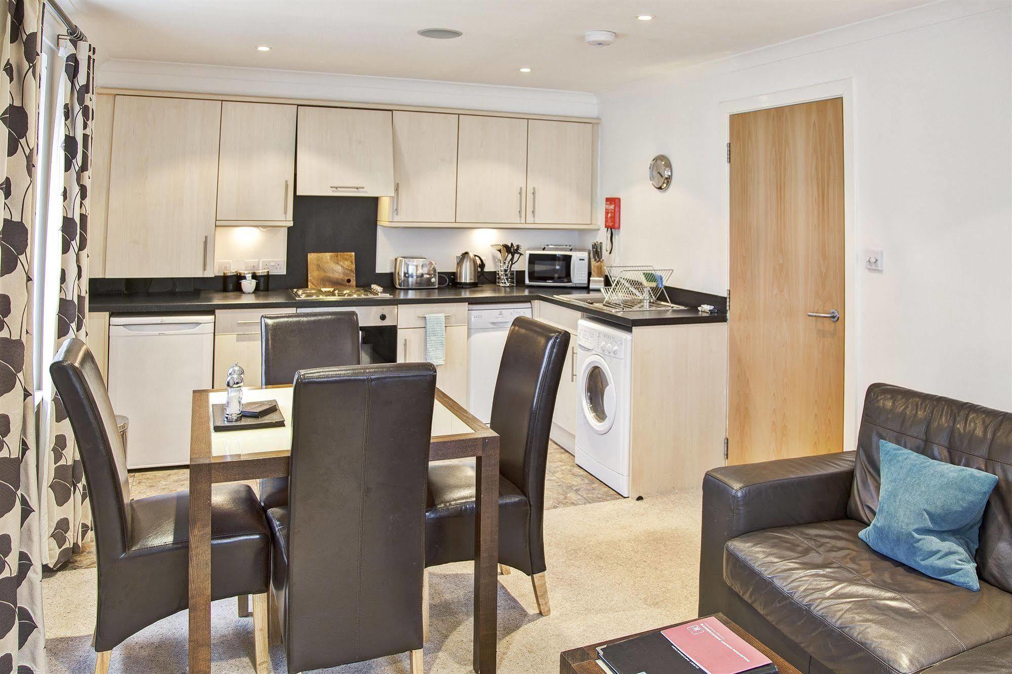 Fountain Court Apartments - Grove Executive EDI Eksteriør bilde