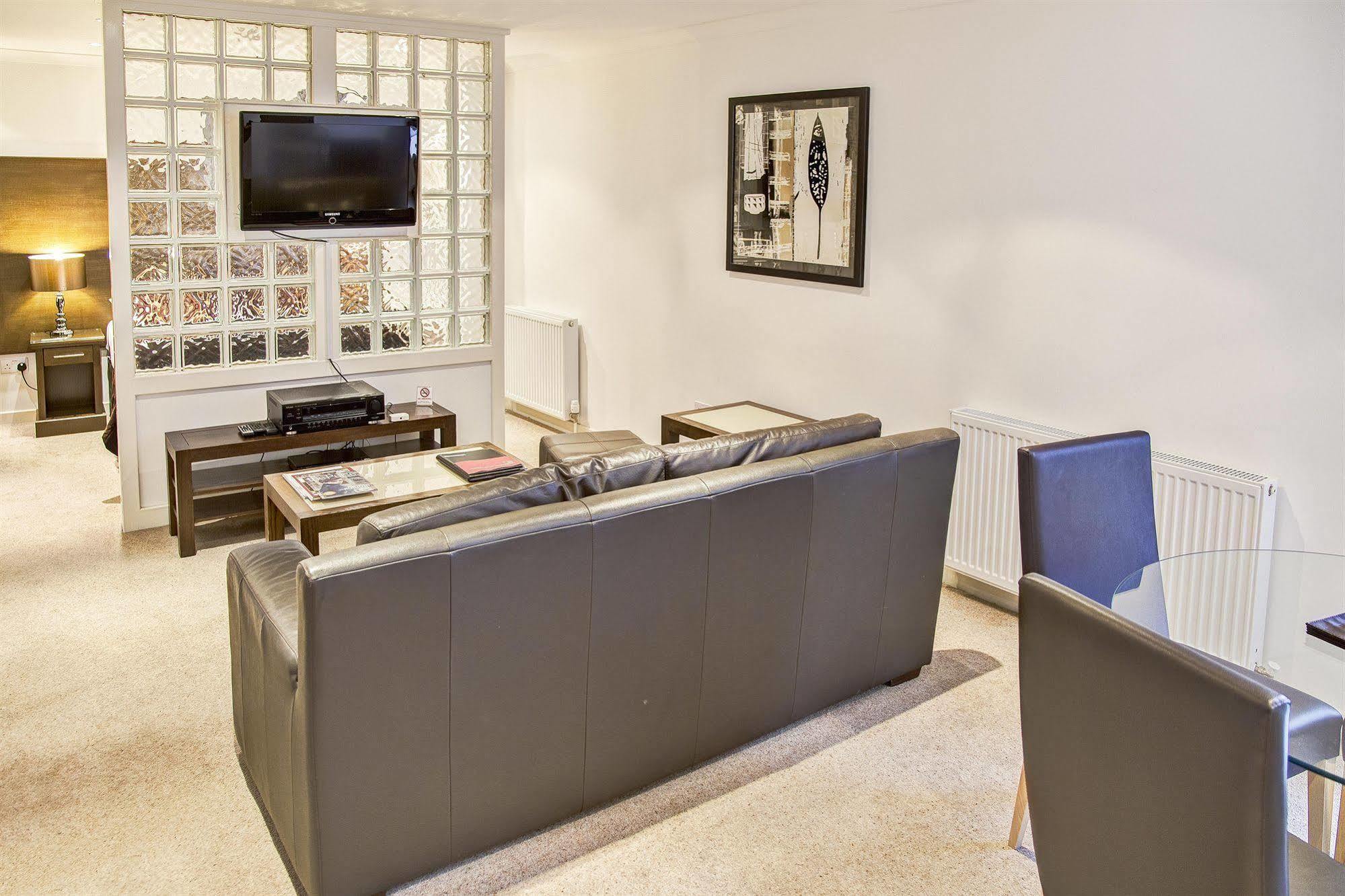 Fountain Court Apartments - Grove Executive EDI Eksteriør bilde